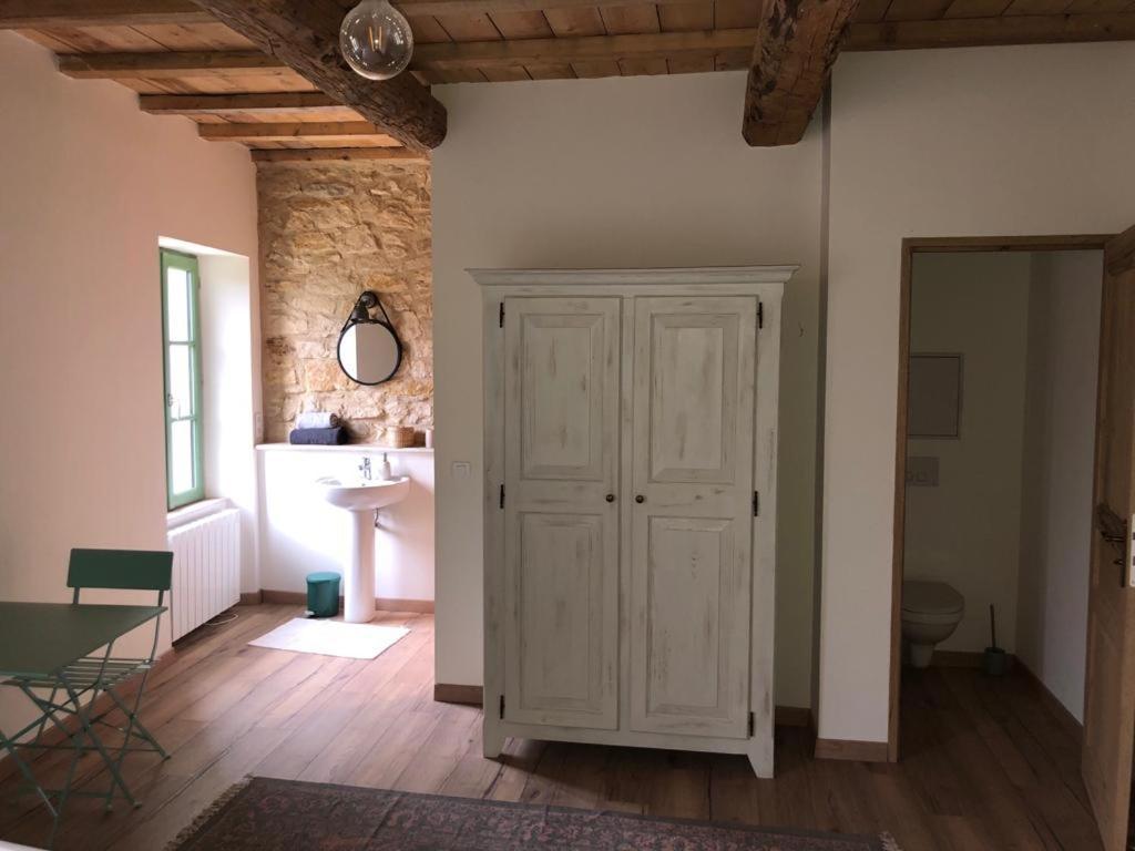 Chambre Du Tilleul - Charme, Confort Et Piscine Sigonce ภายนอก รูปภาพ